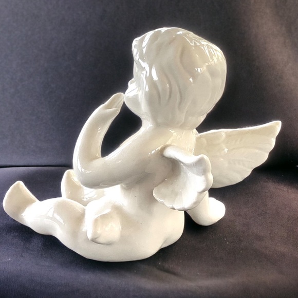 🚩SOLD🚩 Vintage Ceramic Sitting Cherub Angel Figurine - 4” Mid-Century - Picture 3 of 5